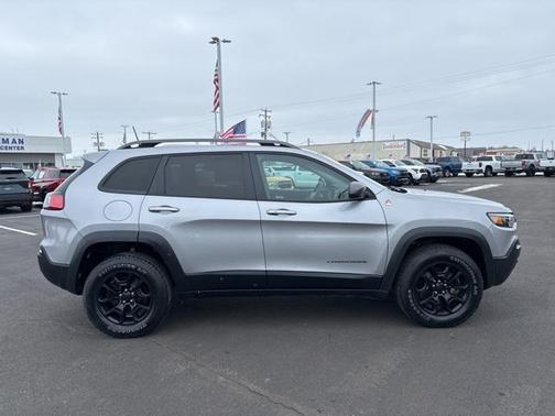 2020 Jeep Cherokee Trailhawk