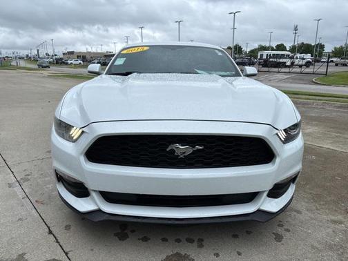 2015 Ford Mustang V6