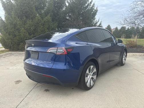 2023 Tesla Model Y Long Range Dual Motor All-Wheel Drive