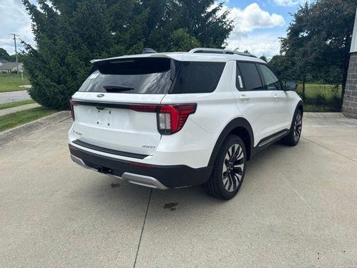 Star White Metallic Tri-Coat 2026 Ford Explorer Platinum