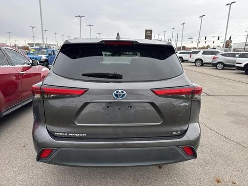 2020 Toyota Highlander Hybrid XLE