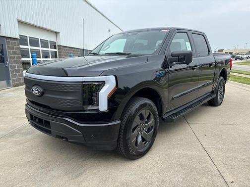 2025 Ford F-150 Lightning Flash