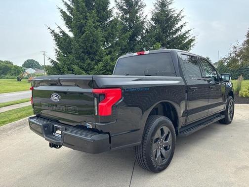 2025 Ford F-150 Lightning Flash