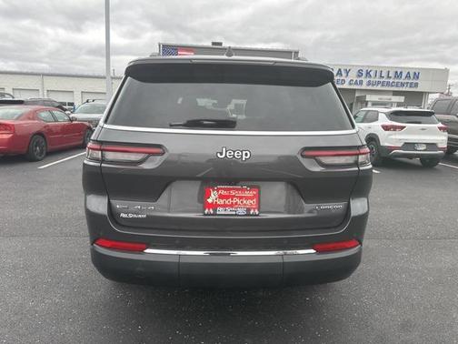 2022 Jeep Grand Cherokee L Laredo
