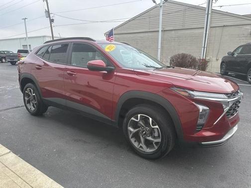 2025 Chevrolet Trax LT