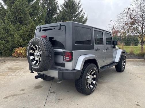 2016 Jeep Wrangler Unlimited Sahara