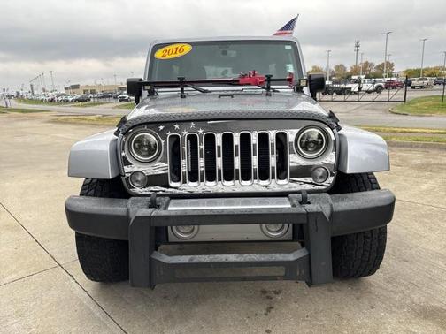 2016 Jeep Wrangler Unlimited Sahara