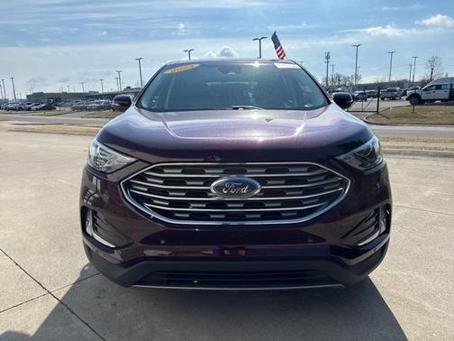 2023 Ford Edge Titanium