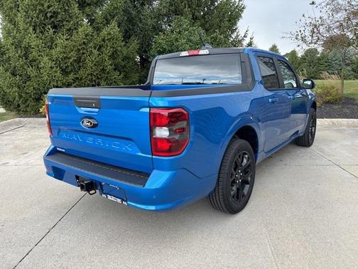 2025 Ford Maverick Lobo Standard