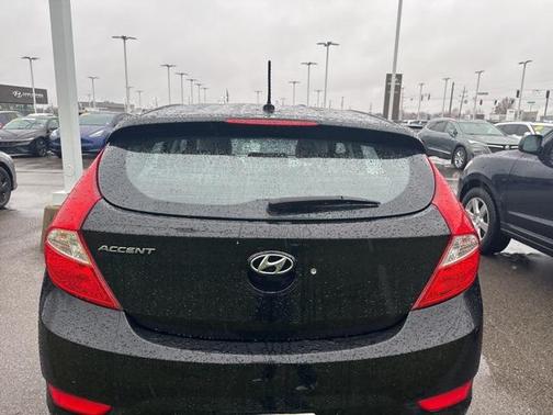 2013 Hyundai Accent SE