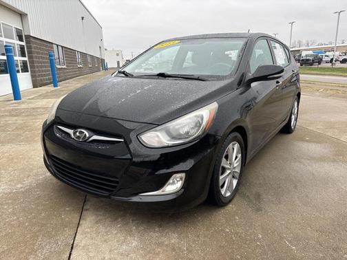2013 Hyundai Accent SE