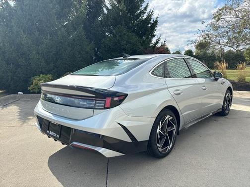 2026 Hyundai SONATA SEL