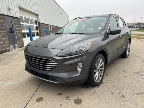 2022 Ford Escape Titanium