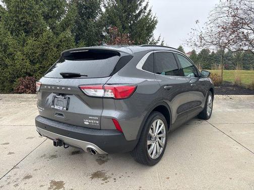 2022 Ford Escape Titanium