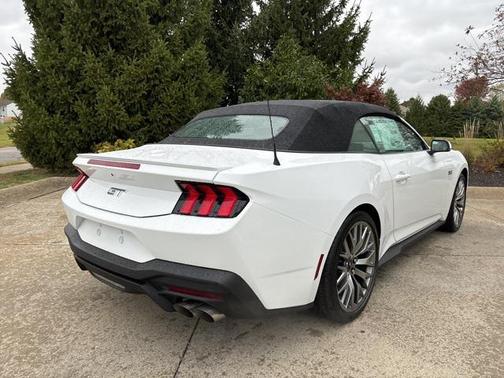 2025 Ford Mustang GT Premium
