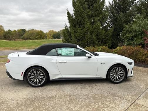 2025 Ford Mustang GT Premium