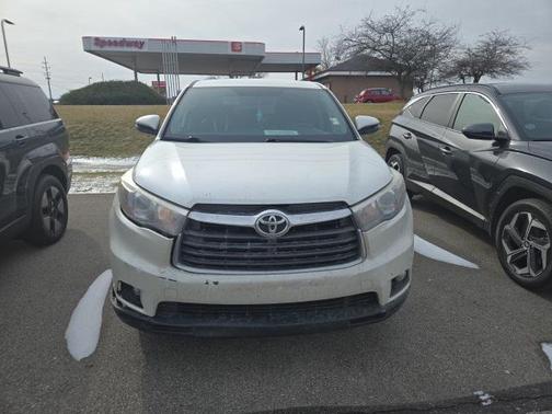 2015 Toyota Highlander LE