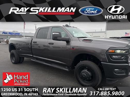 2025 RAM 3500 Tradesman Crew Cab 4x4 8' Box