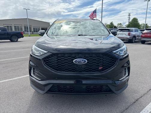 2022 Ford Edge ST