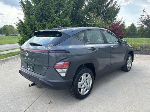 Ecotronic Gray Pearl 2025 Hyundai KONA SE
