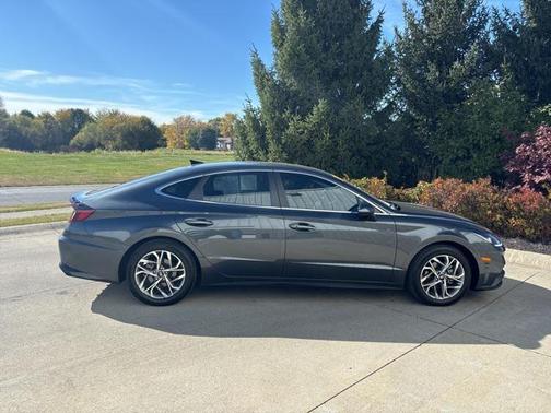 2021 Hyundai SONATA SEL