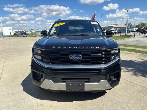 Black Metallic 2025 Ford Expedition Platinum