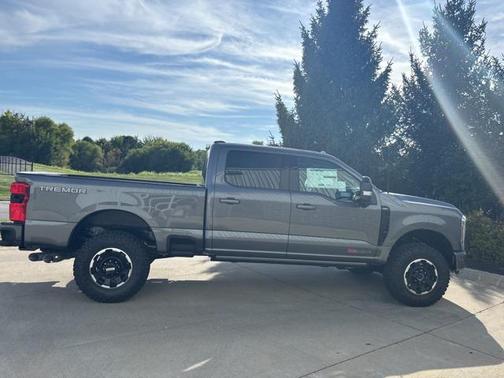 2026 Ford F-250 Lariat