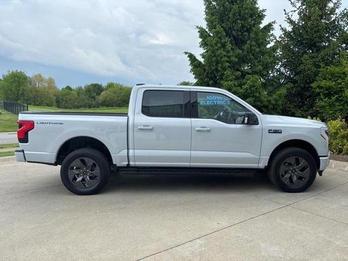 2025 Ford F-150 Lightning Flash