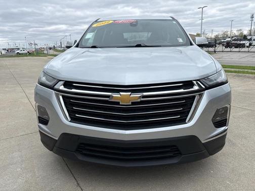 2022 Chevrolet Traverse LT Cloth