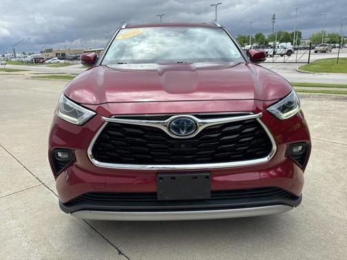 2020 Toyota Highlander Hybrid Platinum