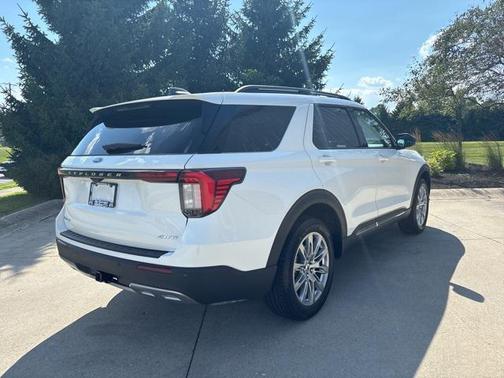2025 Ford Explorer Active