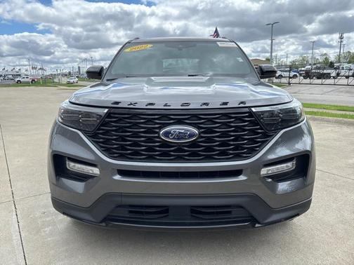 2022 Ford Explorer ST-Line