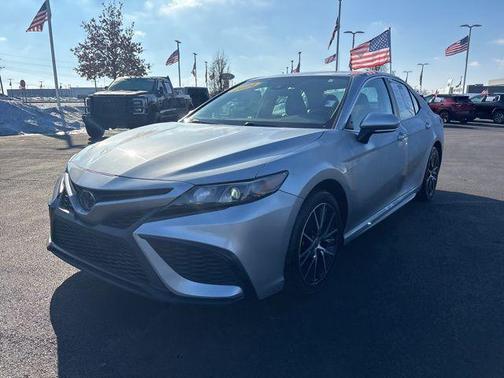 2024 Toyota Camry SE