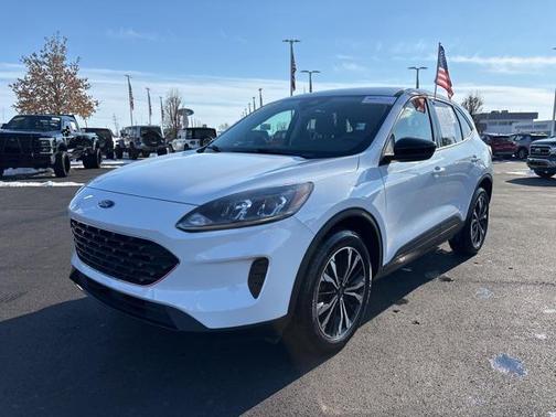 2022 Ford Escape SE