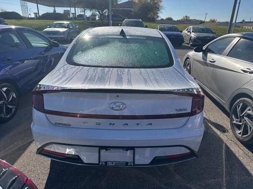 2023 Hyundai SONATA Hybrid SE