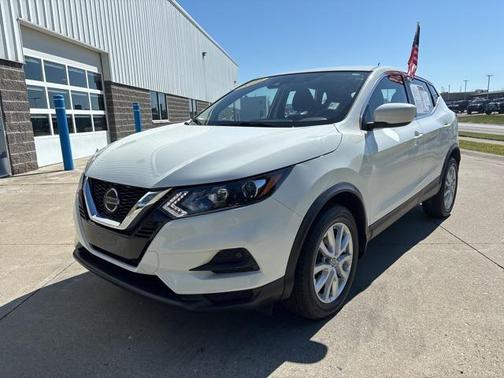2022 Nissan Rogue Sport S