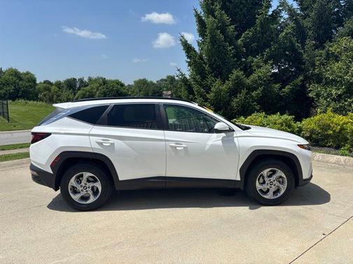 White Pearl 2024 Hyundai TUCSON SEL
