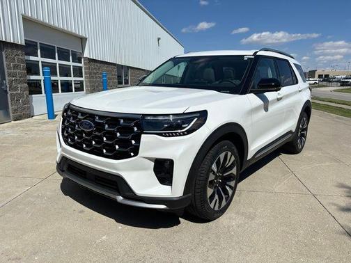 Star White Metallic Tri-Coat 2026 Ford Explorer Platinum