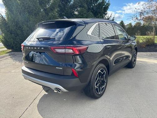 2026 Ford Escape Platinum