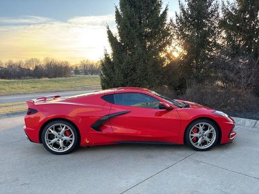 2022 Chevrolet Corvette Stingray w/2LT