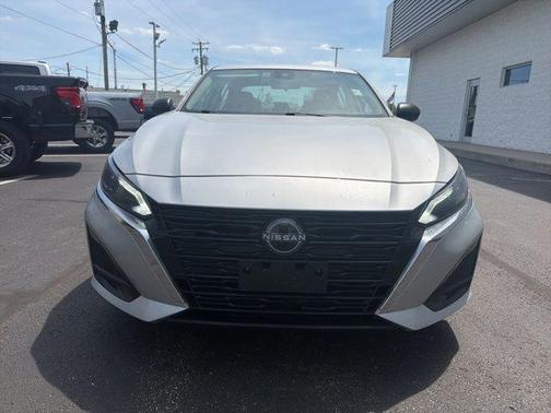 Brilliant Silver 2024 Nissan Altima 2.5 SV