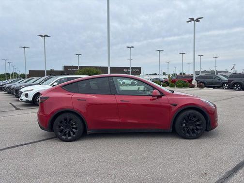 Red Multi-Coat 2022 Tesla Model Y Long Range Dual Motor All-Wheel Drive
