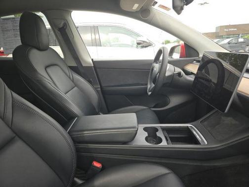 Red Multi-Coat 2022 Tesla Model Y Long Range Dual Motor All-Wheel Drive