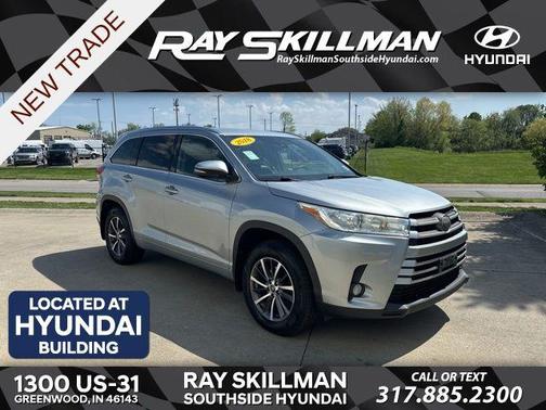 Celestial Silver Metallic 2018 Toyota Highlander XLE