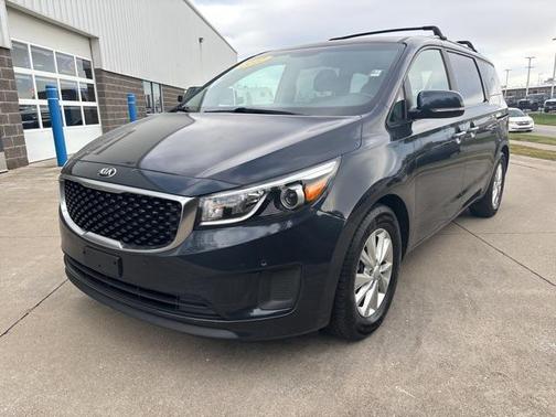 2017 Kia Sedona LX