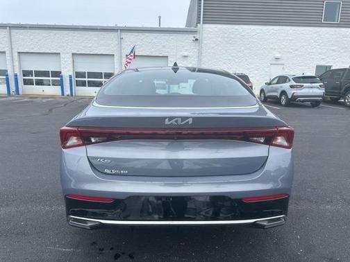 2022 Kia K5 LXS