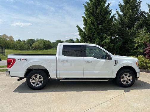 Oxford White 2023 Ford F-150 XLT