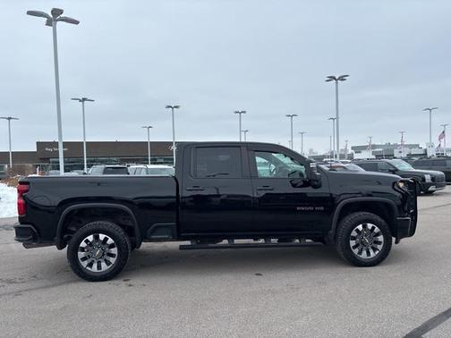 2022 Chevrolet Silverado 2500 Custom
