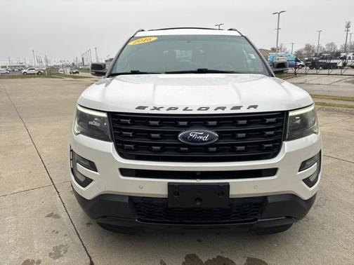 2016 Ford Explorer Sport