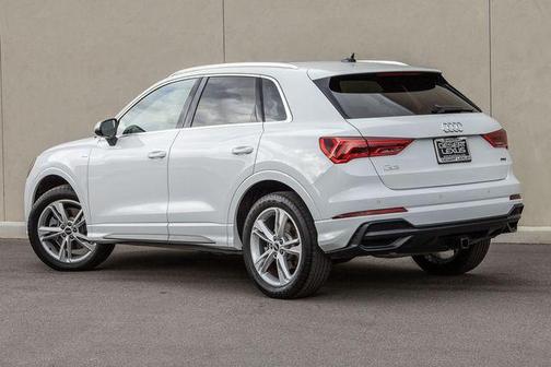 2021 Audi Q3 45 S line Premium